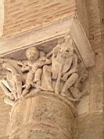 Toulouse, Basilique Saint-Sernin, Chapiteau, Demon a l'arbalete (2)